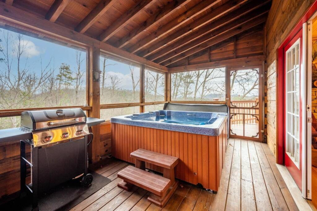 Over The Mountain - Smoky Mountain View Cabin Sevierville Extérieur photo