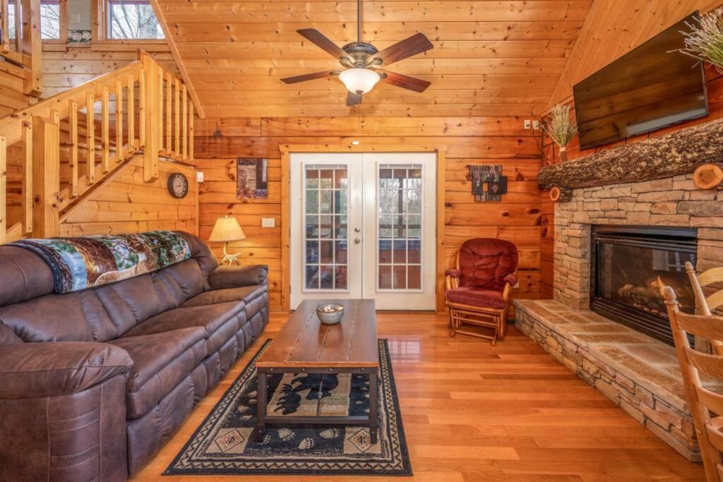 Over The Mountain - Smoky Mountain View Cabin Sevierville Extérieur photo