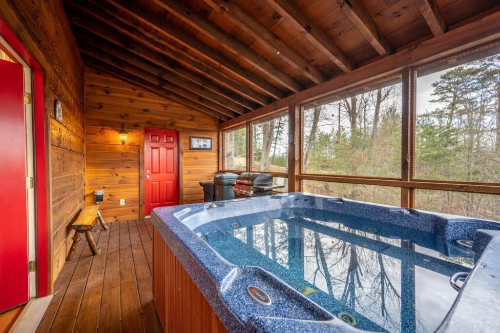 Over The Mountain - Smoky Mountain View Cabin Sevierville Extérieur photo